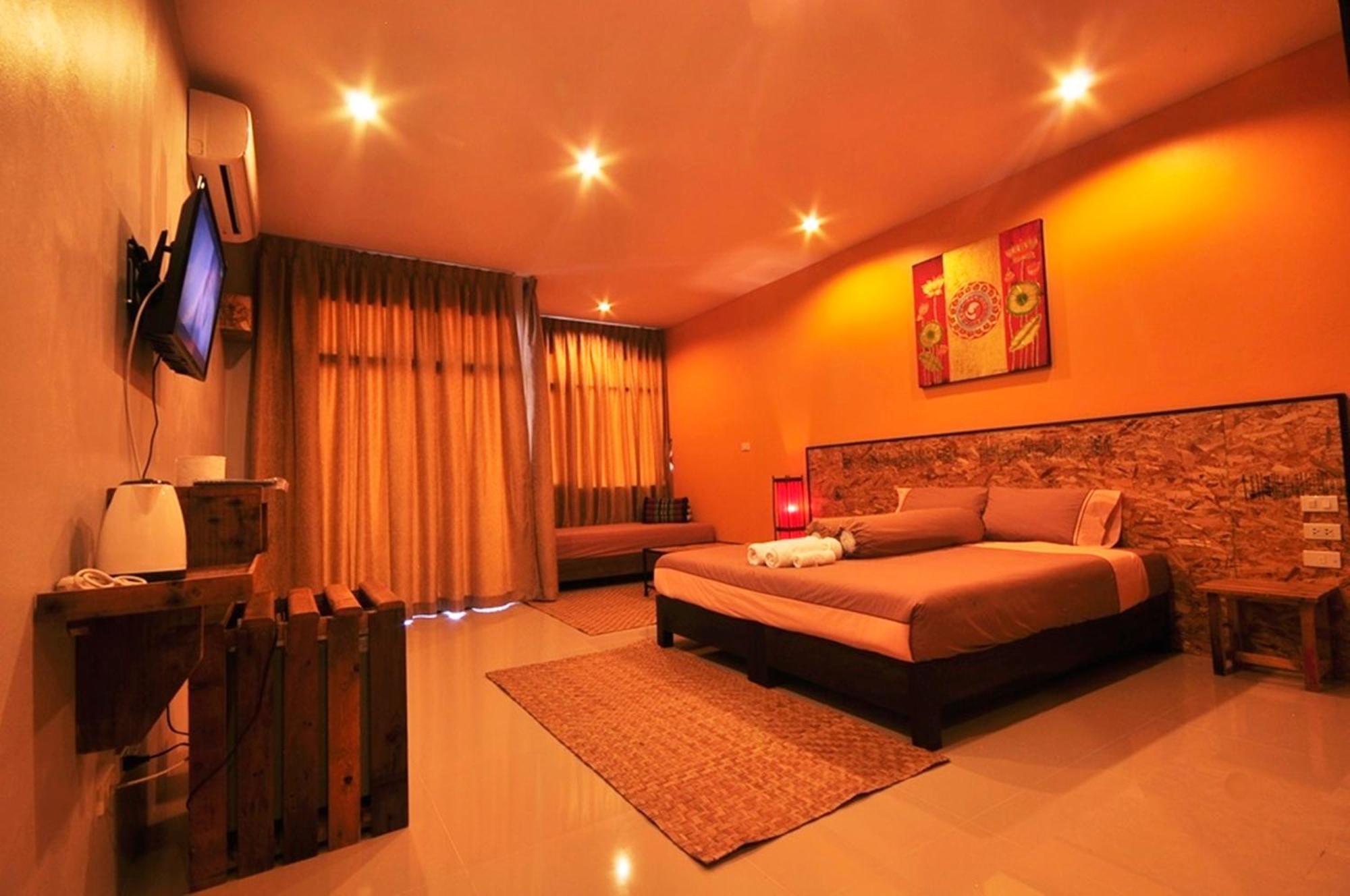 The Bedroom Nai Harn Beach Bagian luar foto