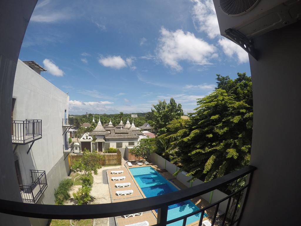 The Bedroom Nai Harn Beach Bagian luar foto