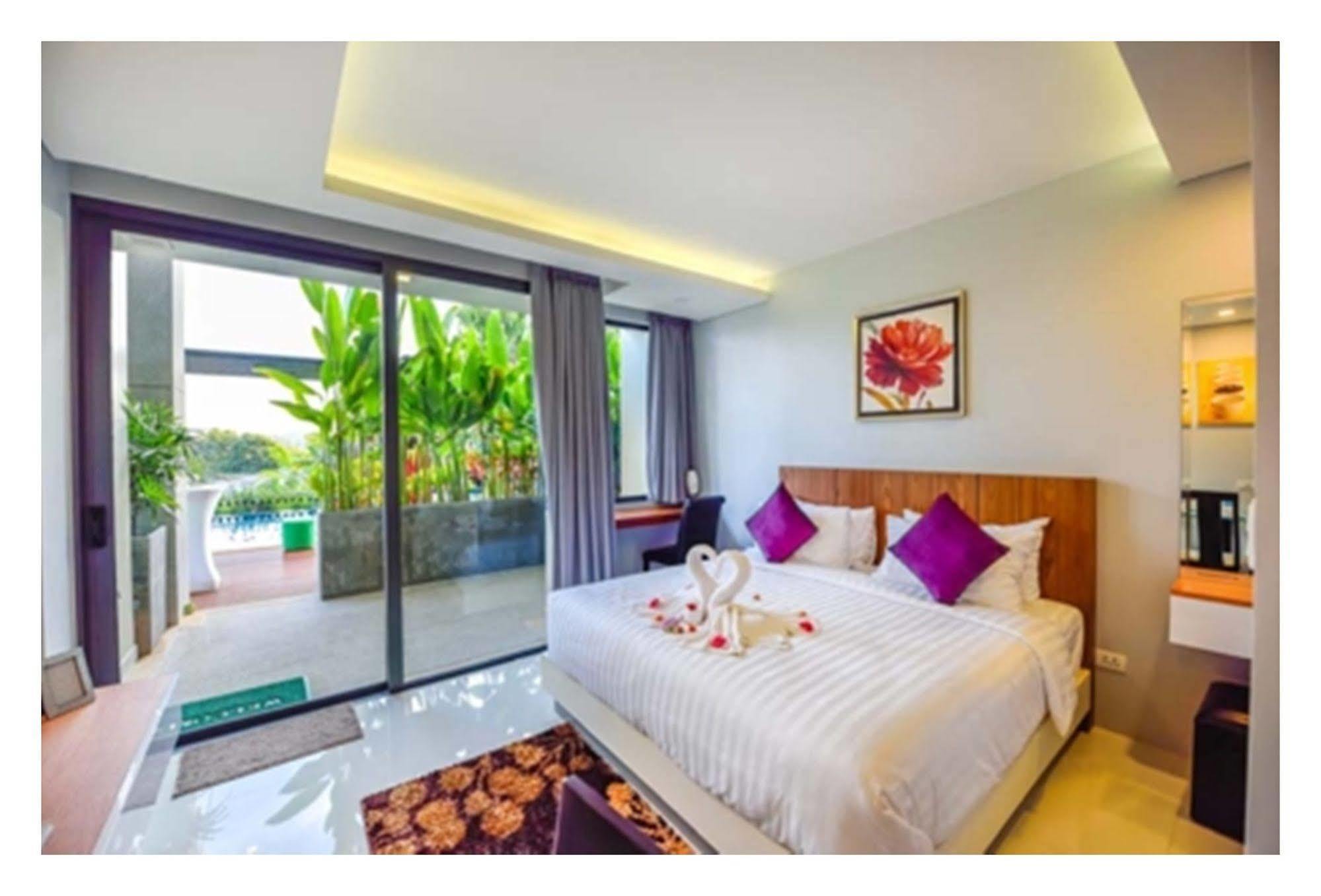 The Bedroom Nai Harn Beach Bagian luar foto