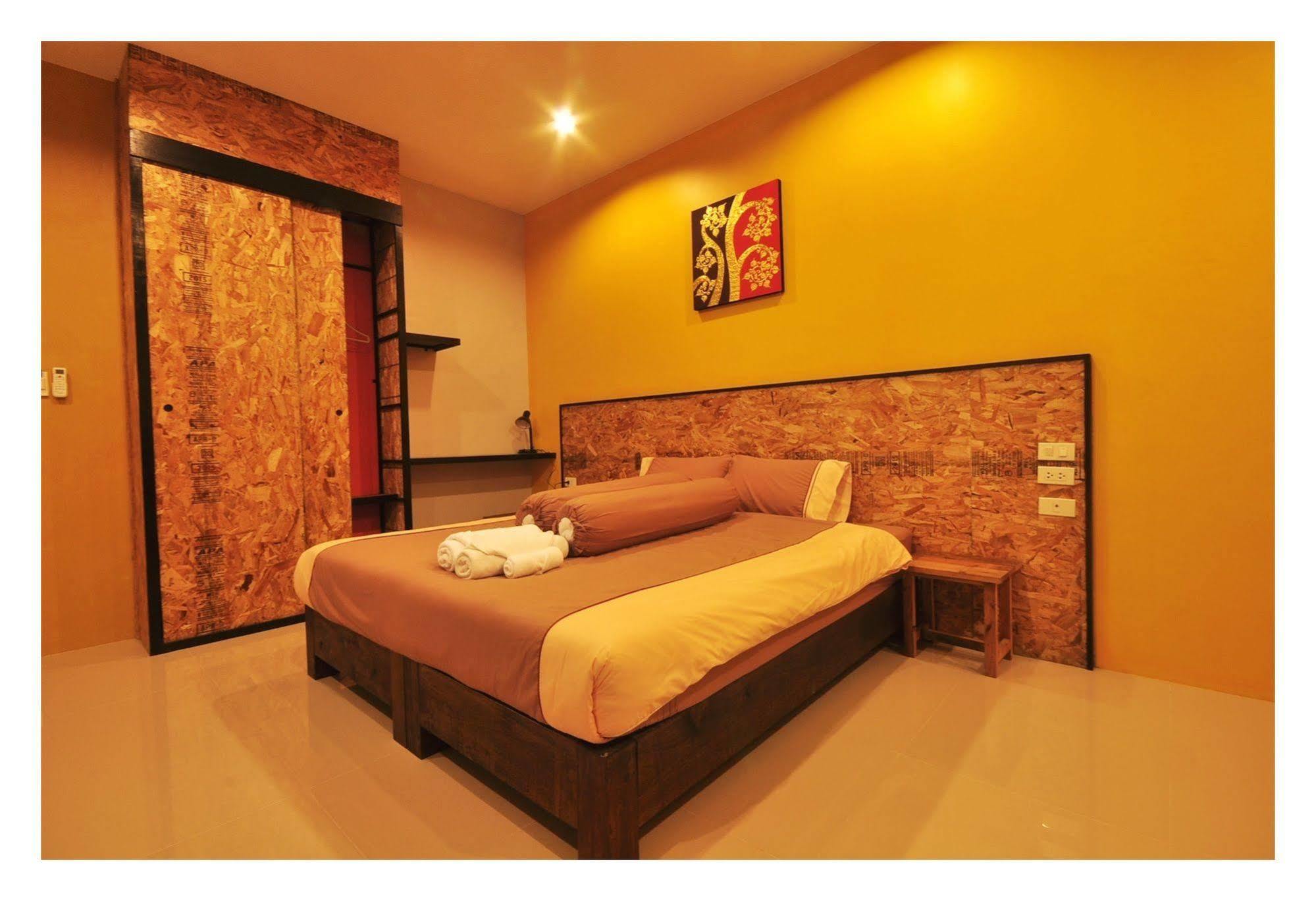 The Bedroom Nai Harn Beach Bagian luar foto