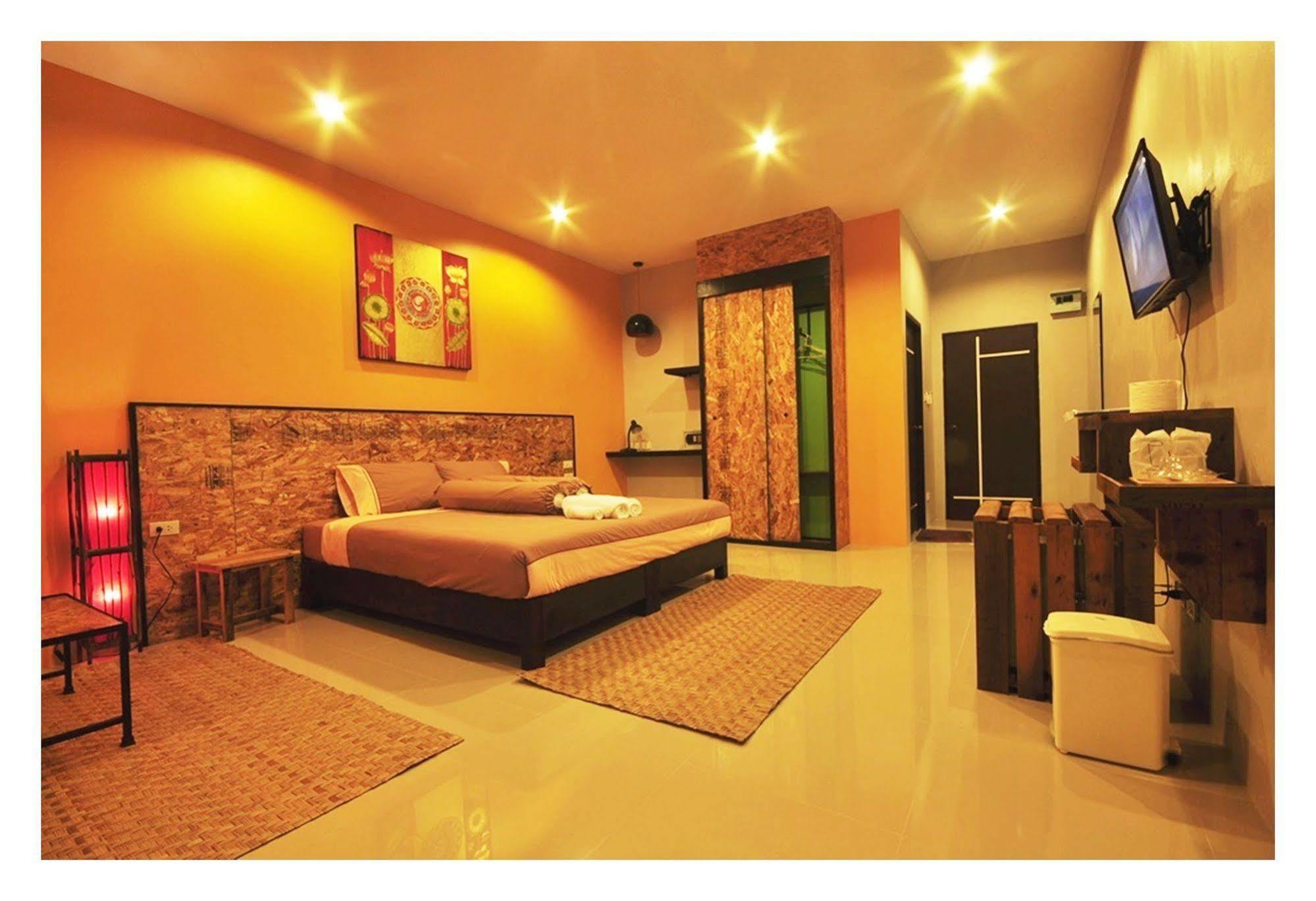 The Bedroom Nai Harn Beach Bagian luar foto